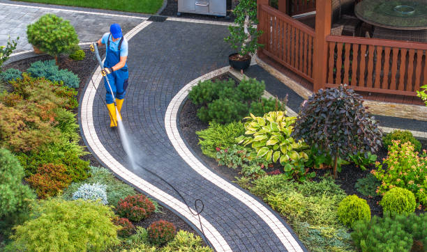 Best Concrete Pressure Washing  in Valenti, NE